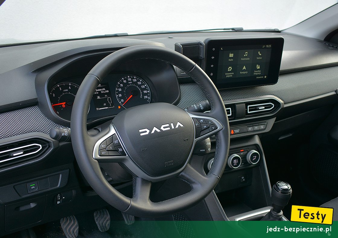TESTY | Dacia Jogger 7-osobowa LPG - kokpit