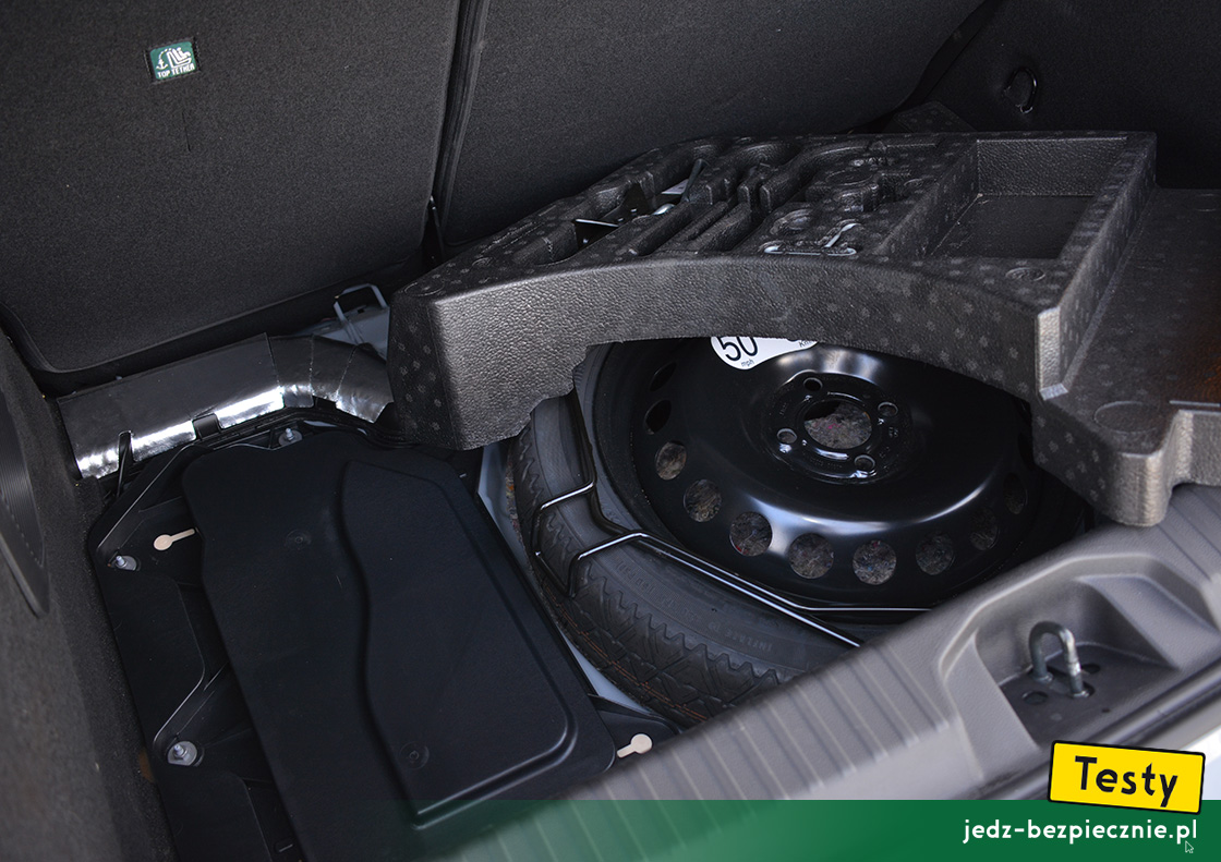 TESTY | Renault Clio V E-Tech facelifting - bateria trakcyjna 1,2 kWh pod podłogą bagażnika