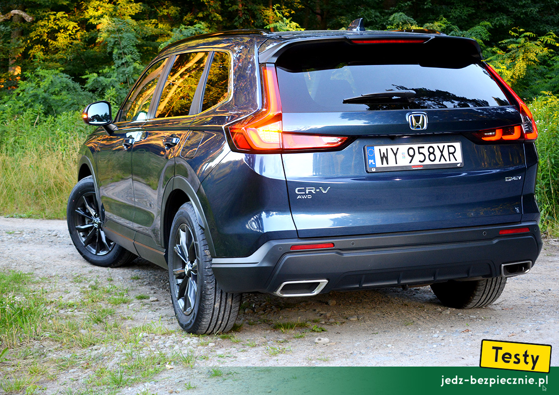 TESTY | Honda CR-V e:HEV | tył samochodu, napęd na cztery koła