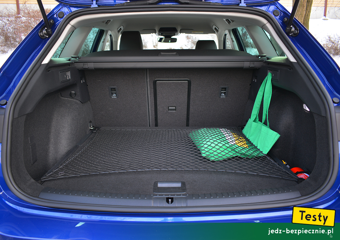 Testy - SEAT Leon IV Sportstourer - bagażnik z podwójną podłogą w wersji kombi