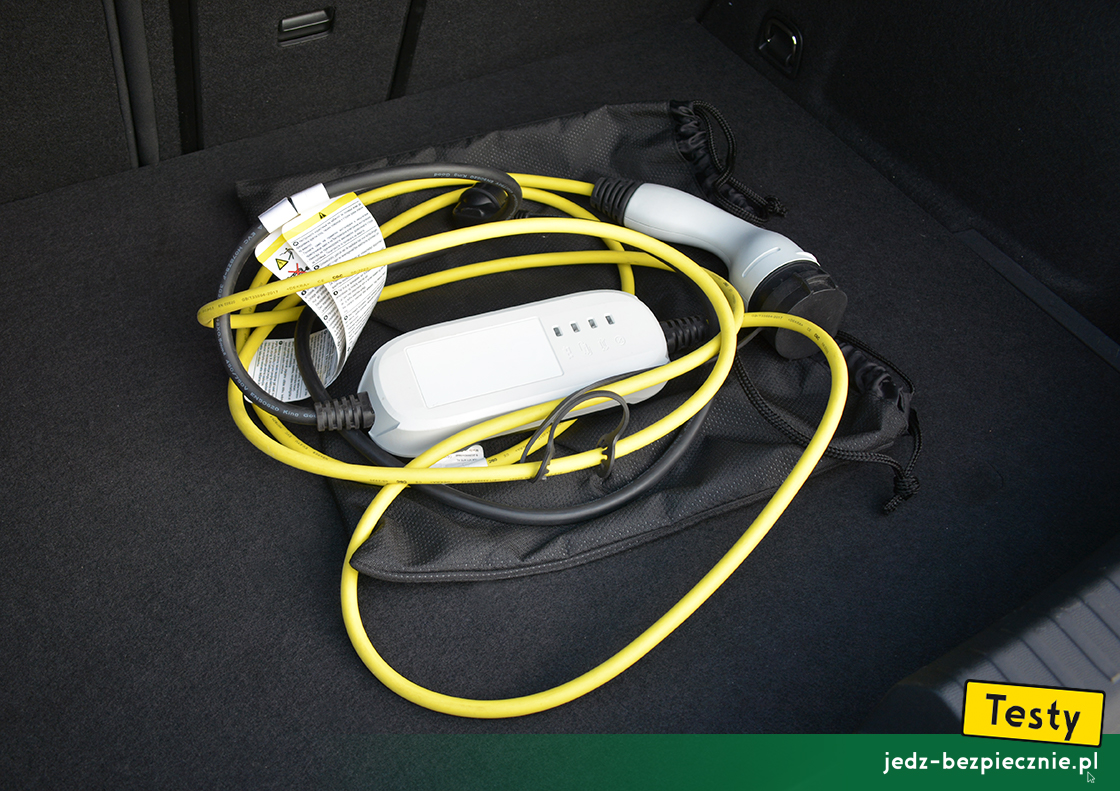 Testy - Cupra Leon e-Hybrid hatchback - ładowarka domowa 230V