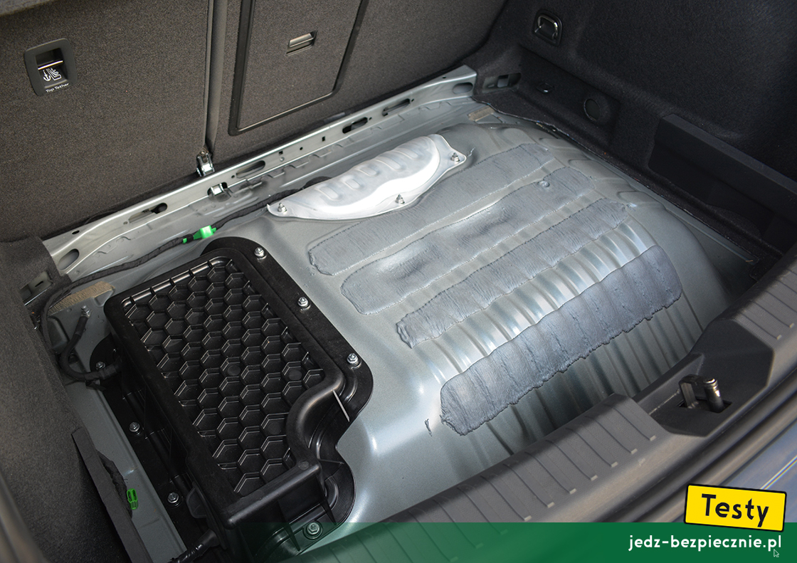 Testy - Cupra Leon e-Hybrid hatchback - bateria o pojemności 12,8 kWh