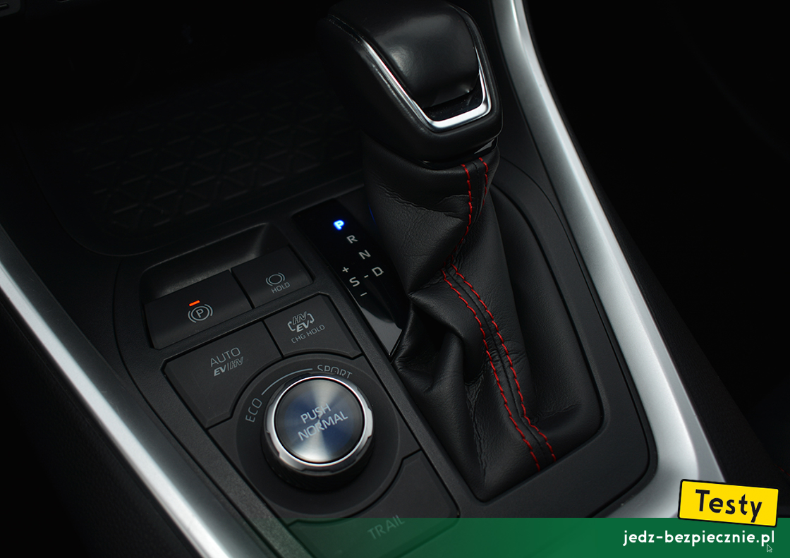 Testy - Suzuki Across hybrid plug-in - przekładnia automatyczna e-CVT z trybami jazdy Normal, Eco i Sport oraz napędem Trail