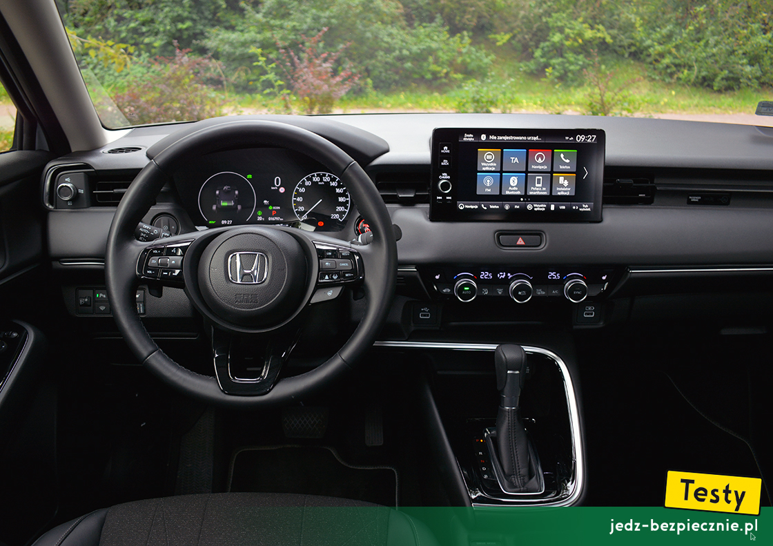 Testy - Honda HR-V e:HEV - kokpit wersji wyposażenia Advance