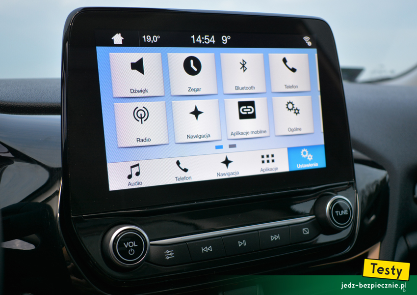 www.jedz-bezpiecznie.pl | Ford Fiesta VIII 5d - ekran dotykowy 8-cali SYNC 3