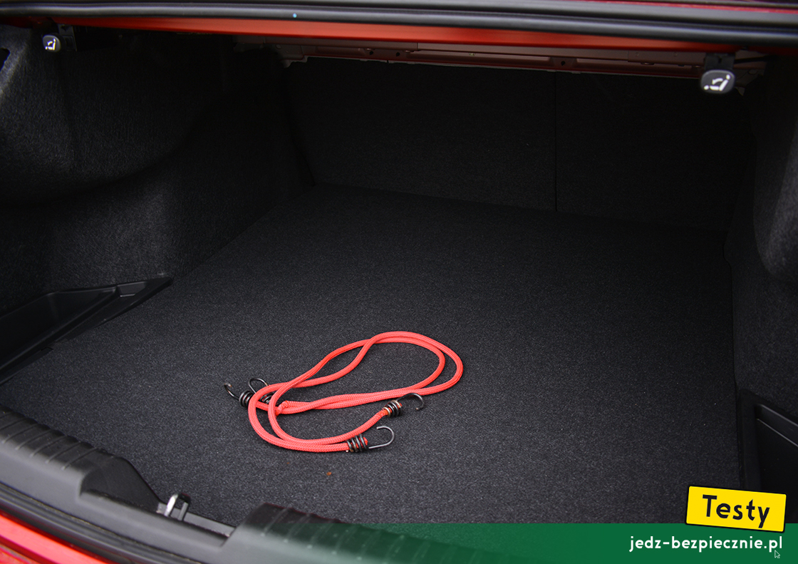 Testy - Mazda 6 III facelifting 2 sedan - brak uchwytów w bagażniku