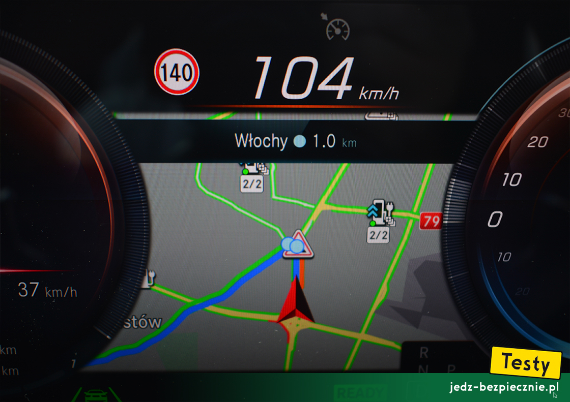 Testy - Mercedes EQB 5-osobowy - system rozpoznawania znaków drogowych