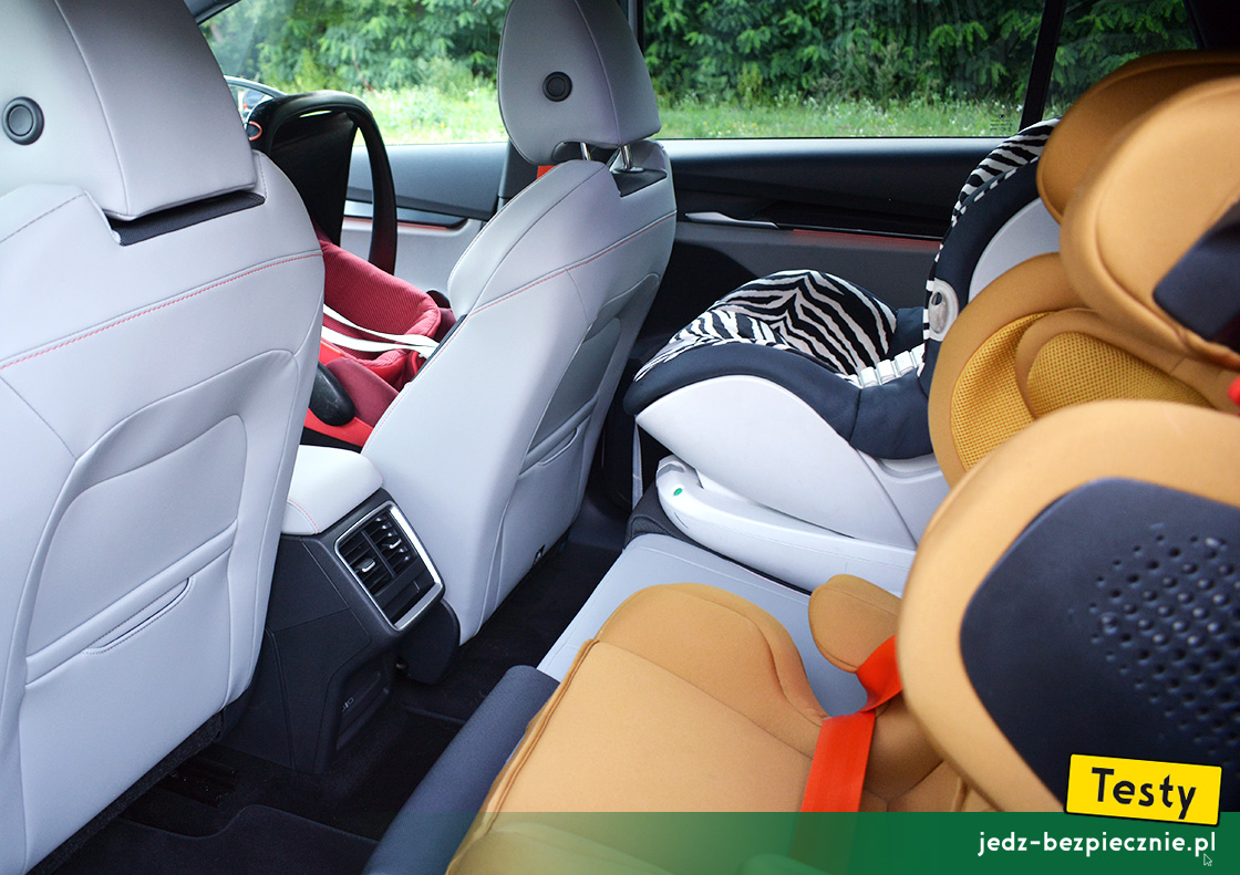 Testy - Skoda Elroq - plusy: trzy pary mocowań Isofix