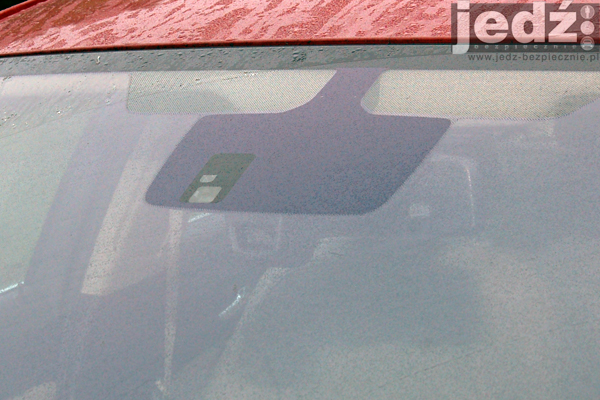 Opel Insignia A, kamera Opel Eye za przednią szybą samochodu